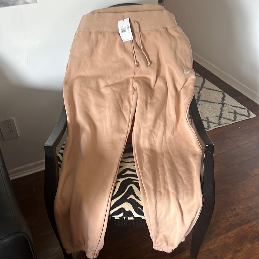Women’s Nike oversized fit high rise